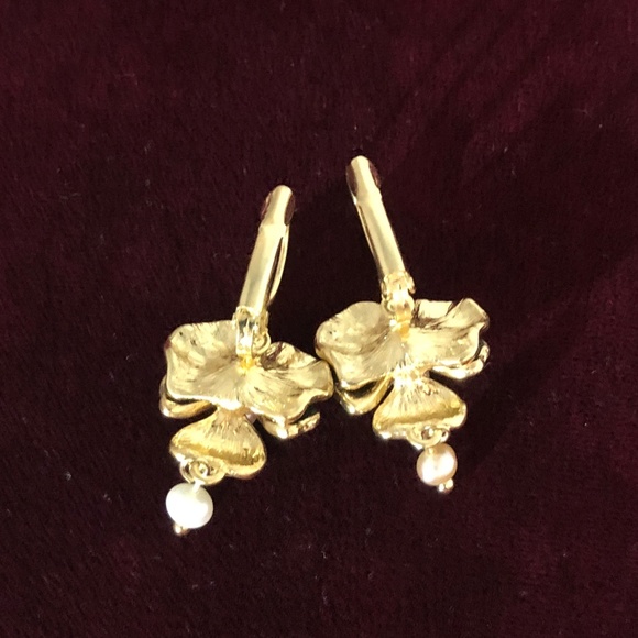 HP Pearls & Spring Enameled Flowers Gold Earrings - Picture 4 of 5